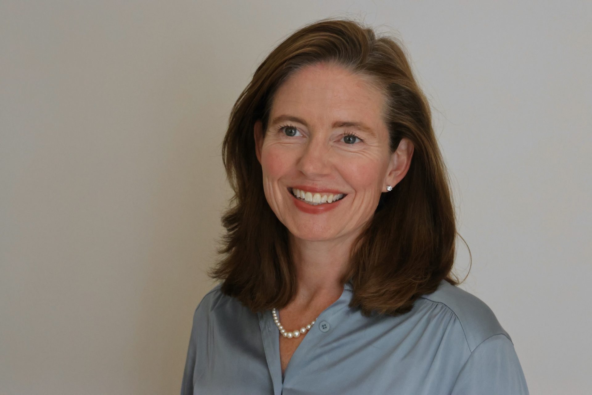 headshot of Elizabeth Fullerton-Rome