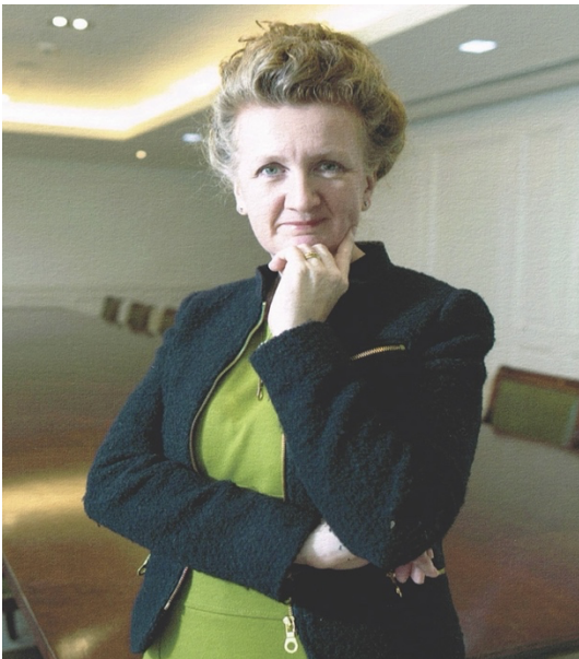 Headshot of Samantha Barber